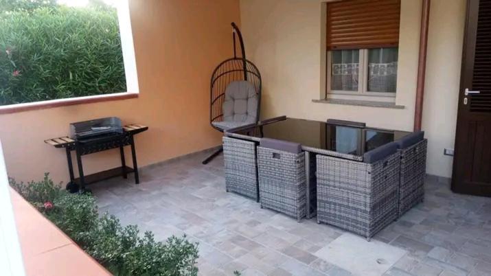 Con Veranda E Giardino A 75 M Dal Mare