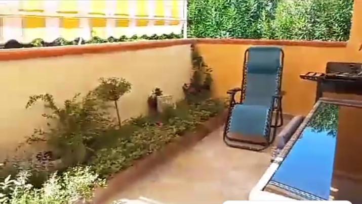 Con Veranda E Giardino A 75 M Dal Mare