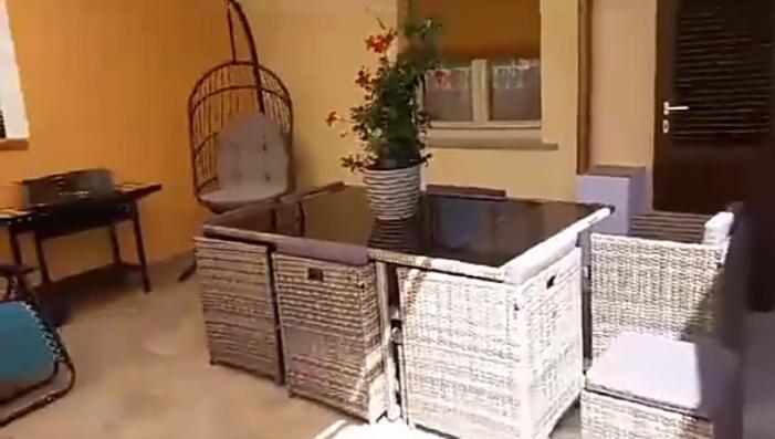 Con Veranda E Giardino A 75 M Dal Mare